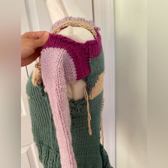 Deconstructed Artisan Handknitted Sweater - Picture 4 of 8